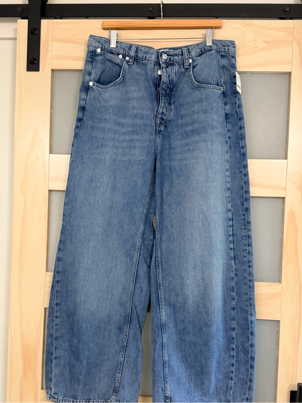NWT We The Free Truro Baggy Puddle Jeans Size 32 Water Stoned Blue